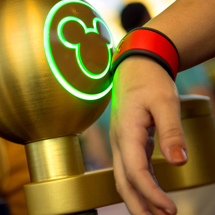 disney-magic-bands